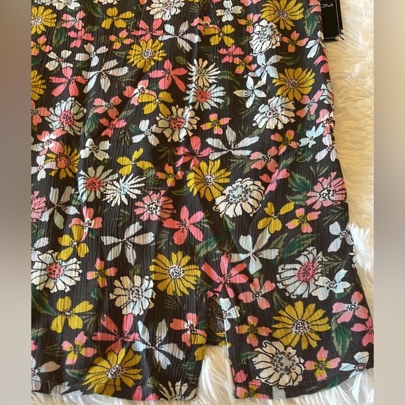 Volcom Happy Dazee Skirt size Medium / 8 - Picture 9 of 10
